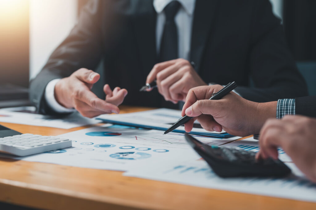 Choosing Between Digital and Local Finance Services in Malvern East